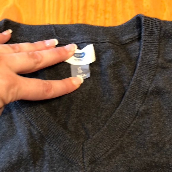 Men V-Neck Sweater Old Navy Grey Gray XLarge - Picture 3 of 3